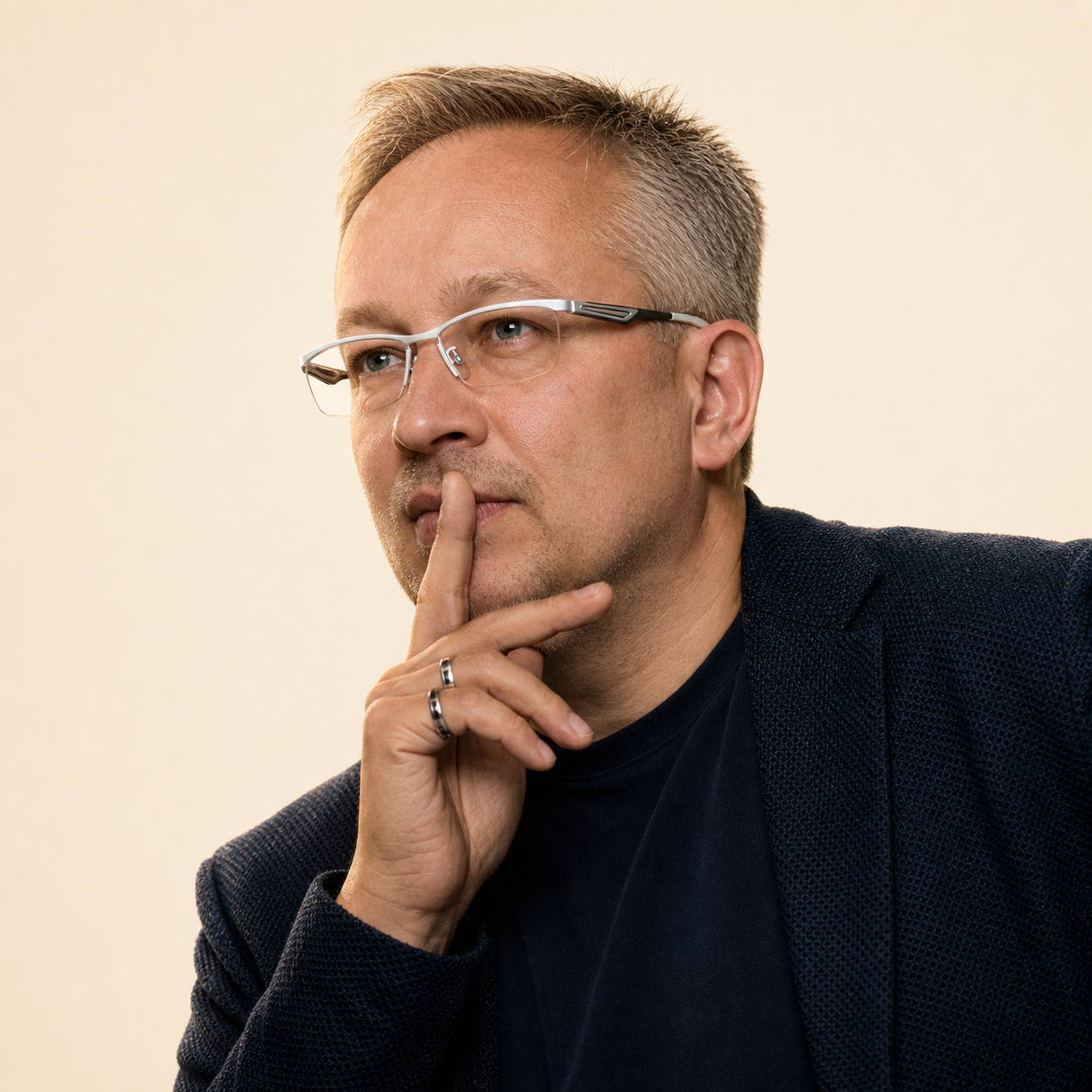 Александр Назаров